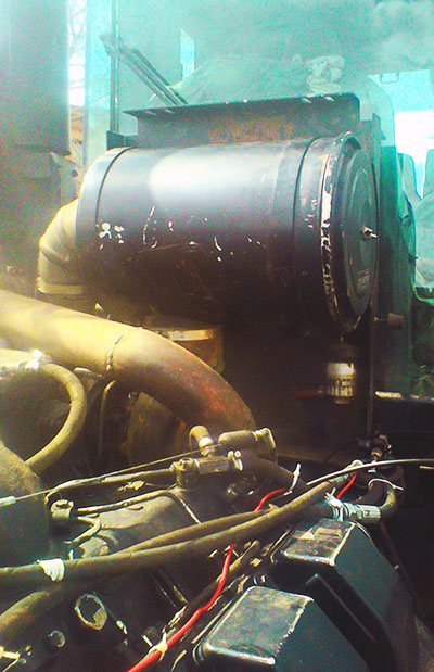 Колесный трактор Buhler Versatile 435 с двигателем ТМЗ-8481.10
